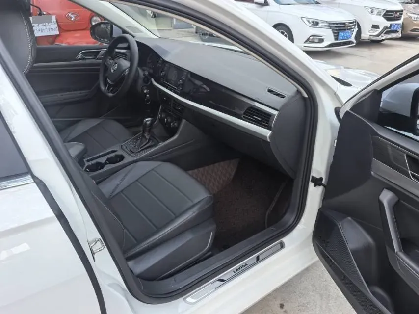 2019 Volkswagen Lavida 1.5L 113HP L4 6AT,autocango,china used car exporter,china ev exporter,chinese used car exporter,chinese used ev exporter