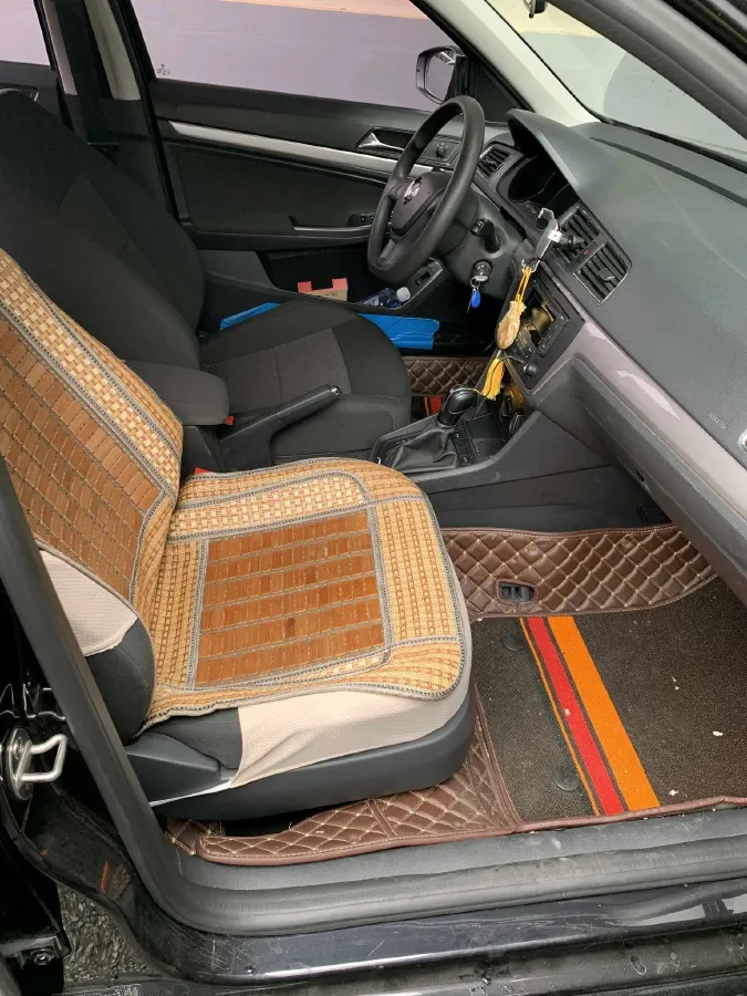 2017 Volkswagen Lavida 1.6L 110HP L4 6AT,autocango,china used car exporter,china ev exporter,chinese used car exporter,chinese used ev exporter