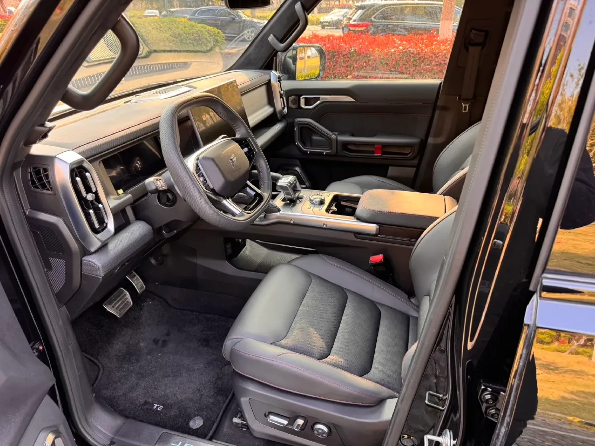 2024 Jetour Traveller 2.0T 254HP L4 7DCT,autocango,china used car exporter,china ev exporter,chinese used car exporter,chinese used ev exporter