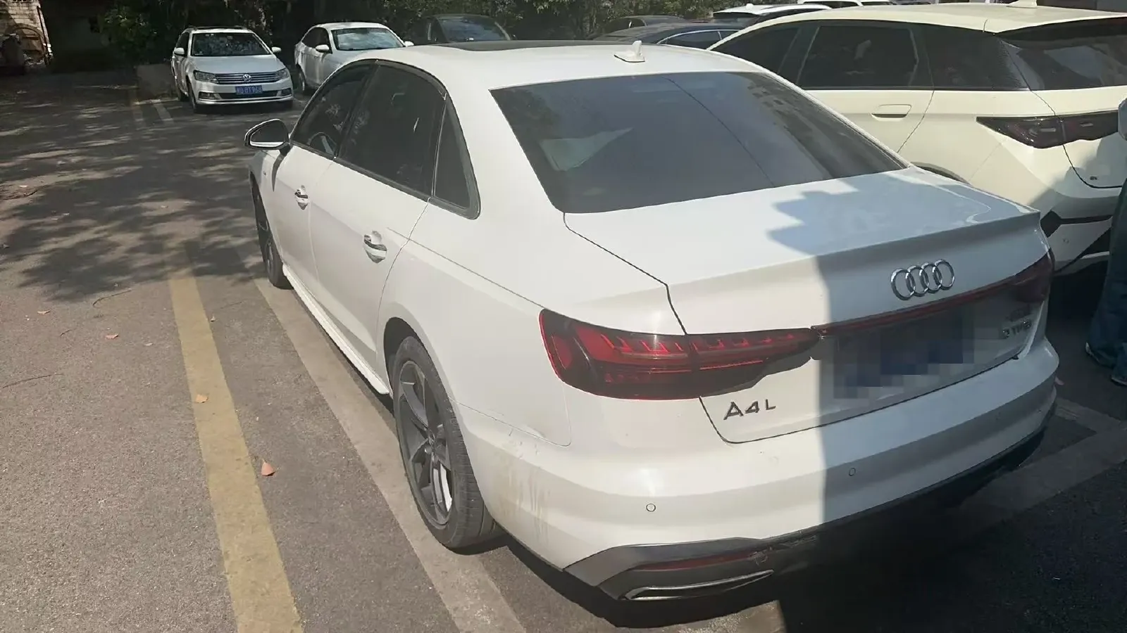 2020 Audi A4L 2.0T 190HP L4 7DCT,autocango,china used car exporter,china ev exporter,chinese used car exporter,chinese used ev exporter