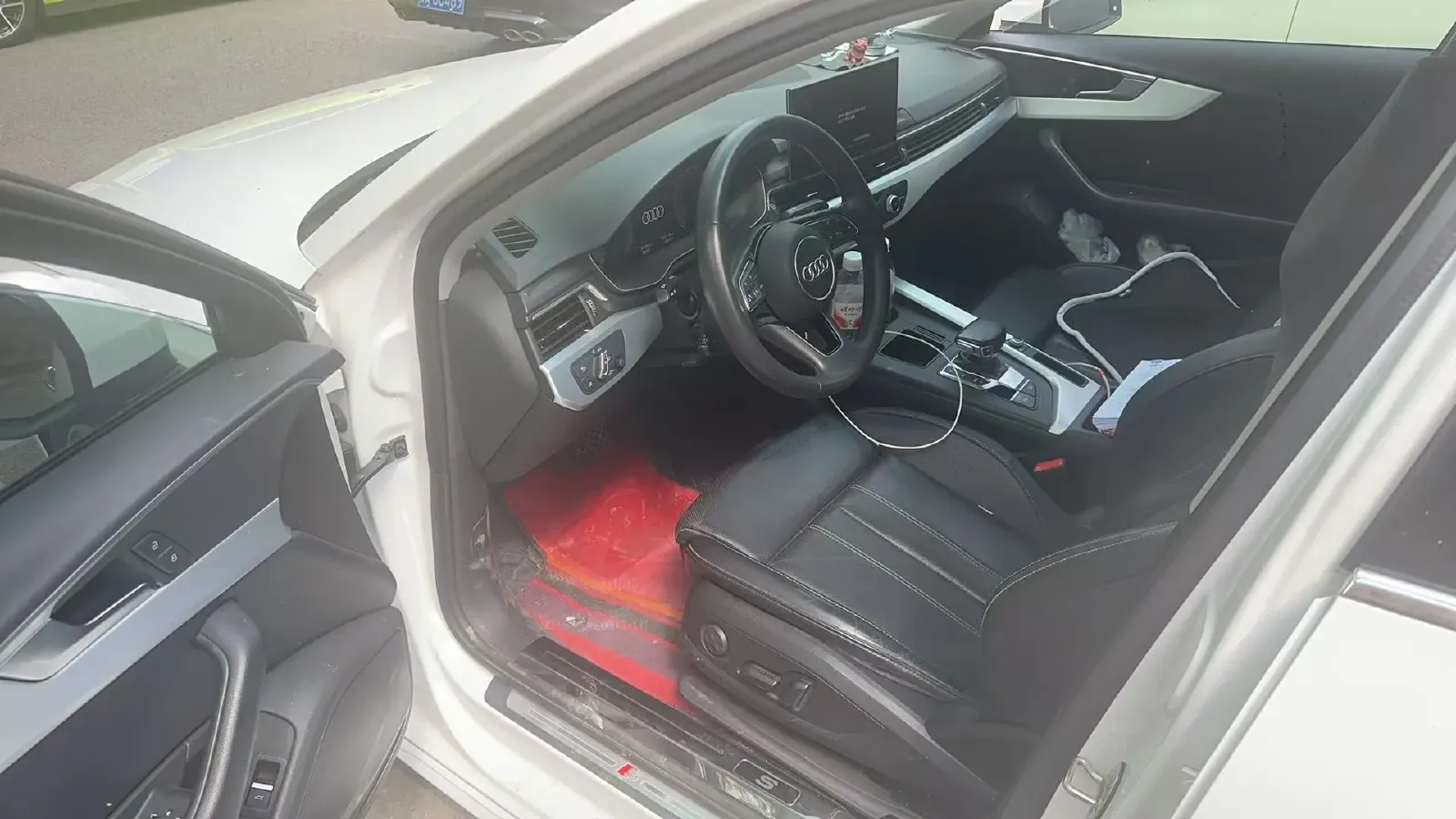 2020 Audi A4L 2.0T 190HP L4 7DCT,autocango,china used car exporter,china ev exporter,chinese used car exporter,chinese used ev exporter