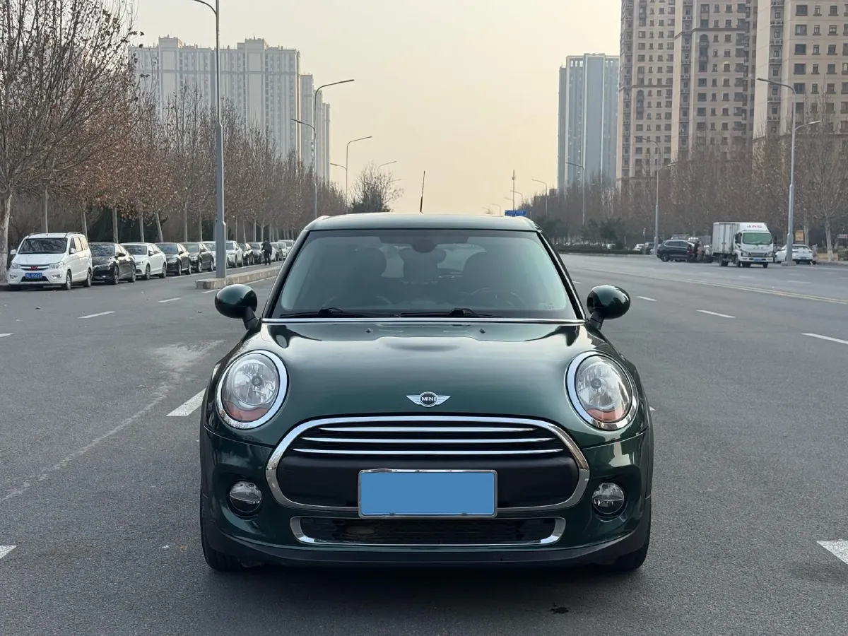 2016 MINI MINI 1.2T 102HP L3 6AT,autocango,china used car exporter,china ev exporter,chinese used car exporter,chinese used ev exporter