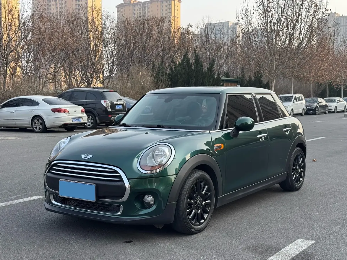 2016 MINI MINI 1.2T 102HP L3 6AT,autocango,china used car exporter,china ev exporter,chinese used car exporter,chinese used ev exporter