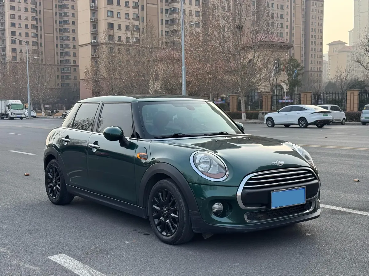 2016 MINI MINI 1.2T 102HP L3 6AT,autocango,china used car exporter,china ev exporter,chinese used car exporter,chinese used ev exporter