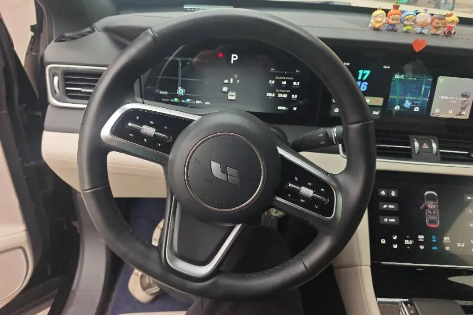 2021 Li ONE Range Extended 131HP REEV 40.5KWH,autocango,china used car exporter,china ev exporter,chinese used car exporter,chinese used ev exporter