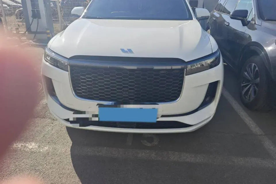 2021 Li ONE Range Extended 131HP REEV 40.5KWH,autocango,china used car exporter,china ev exporter,chinese used car exporter,chinese used ev exporter