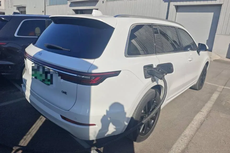2021 Li ONE Range Extended 131HP REEV 40.5KWH,autocango,china used car exporter,china ev exporter,chinese used car exporter,chinese used ev exporter