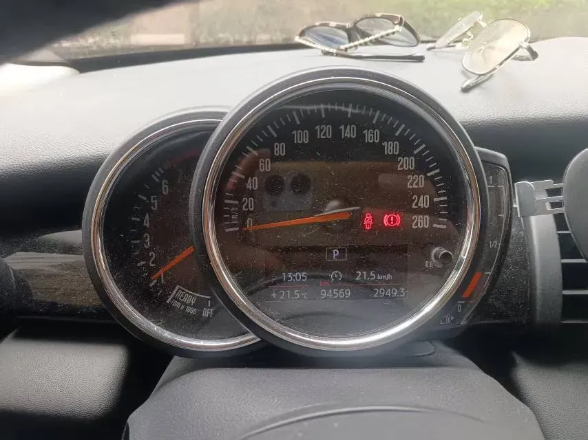 2019 MINI MINI 1.5T 102HP L3 7DCT,autocango,china used car exporter,china ev exporter,chinese used car exporter,chinese used ev exporter