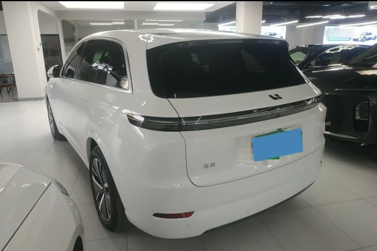 2024 Li L8 Range Extended 154HP REEV 52.3KWH,autocango,china used car exporter,china ev exporter,chinese used car exporter,chinese used ev exporter