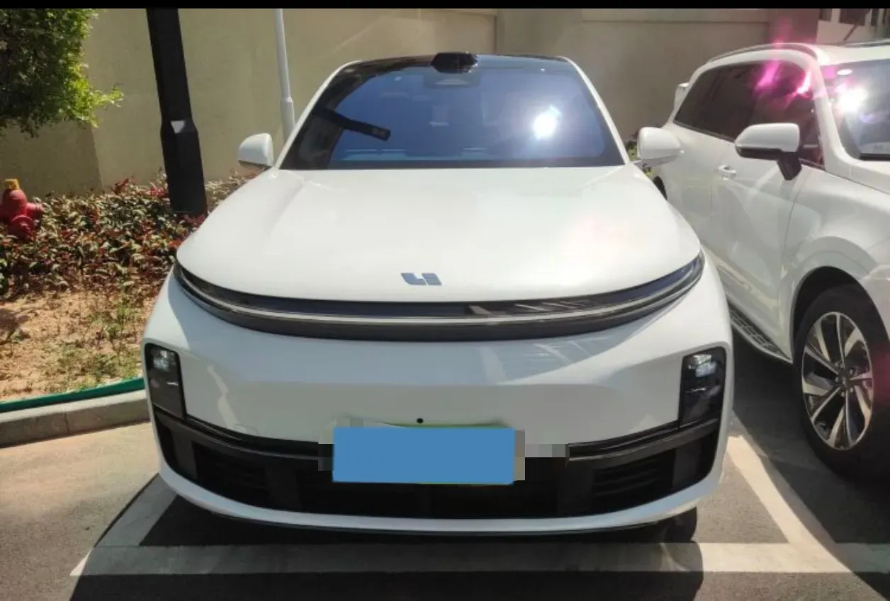2024 Li L8 Range Extended 154HP REEV 52.3KWH,autocango,china used car exporter,china ev exporter,chinese used car exporter,chinese used ev exporter