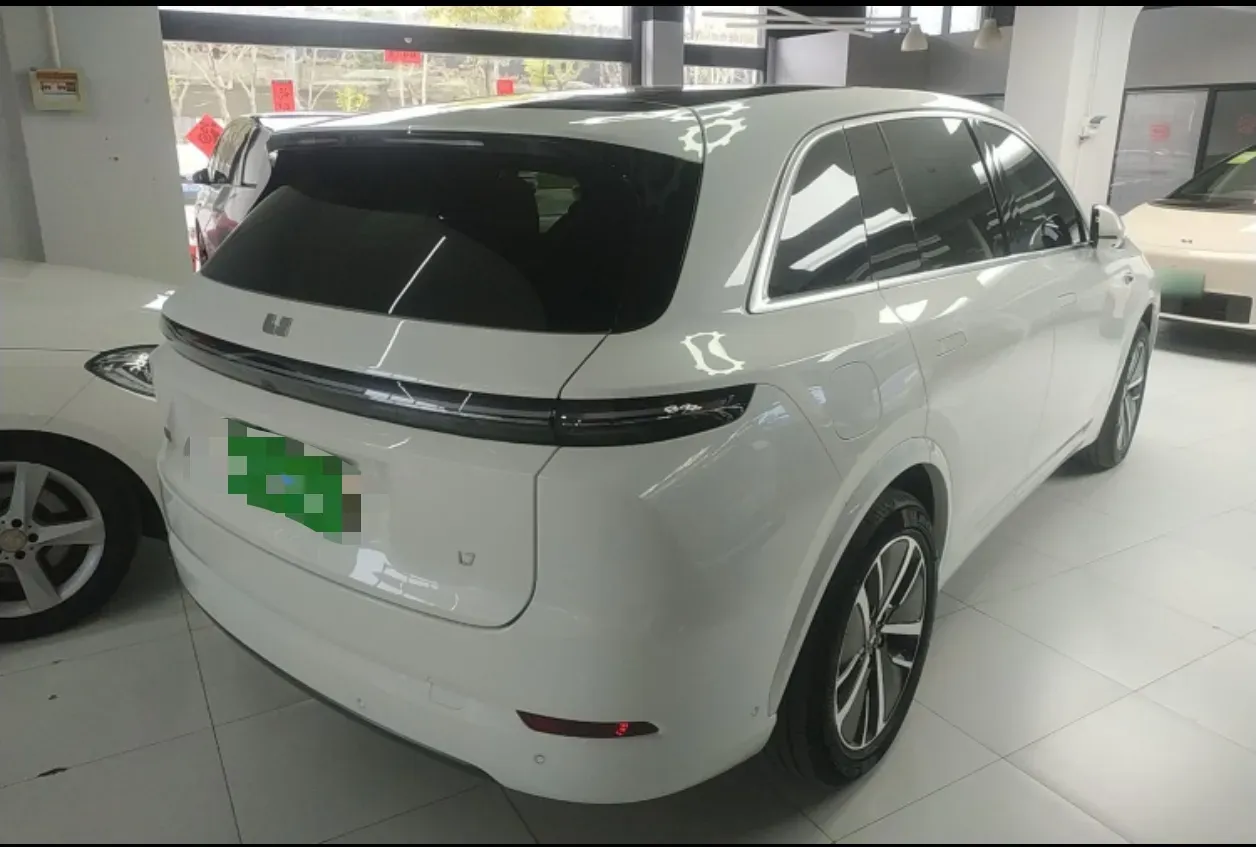 2024 Li L8 Range Extended 154HP REEV 52.3KWH,autocango,china used car exporter,china ev exporter,chinese used car exporter,chinese used ev exporter