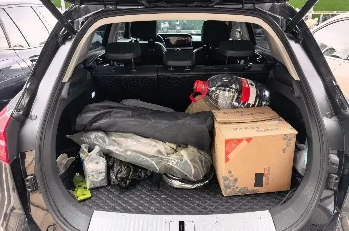 2022 HongQi HS5 2.0T 224HP L4 6AT,autocango,china used car exporter,china ev exporter,chinese used car exporter,chinese used ev exporter