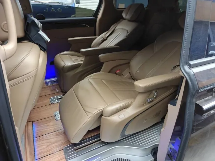 2021 Buick GL8 2.0T 237HP L4 9AT,autocango,china used car exporter,china ev exporter,chinese used car exporter,chinese used ev exporter