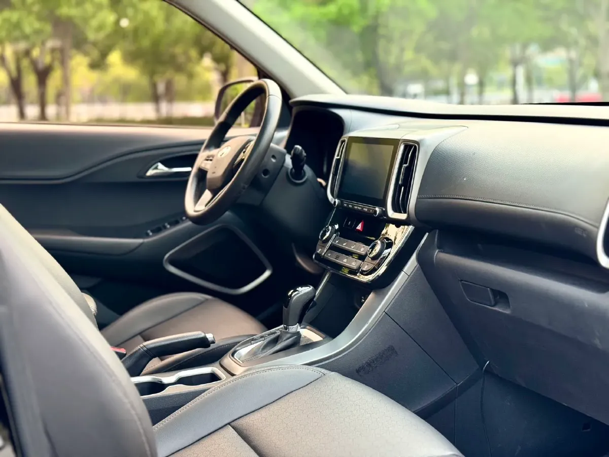 2018 Hyundai ix35 2.0L 160HP L4 6AT,autocango,china used car exporter,china ev exporter,chinese used car exporter,chinese used ev exporter