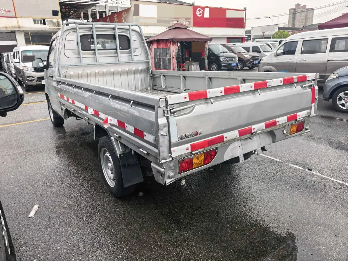 2023 WuLing RongGuang New Truck 1.5L 102HP L4 5MT,autocango,china used car exporter,china ev exporter,chinese used car exporter,chinese used ev exporter