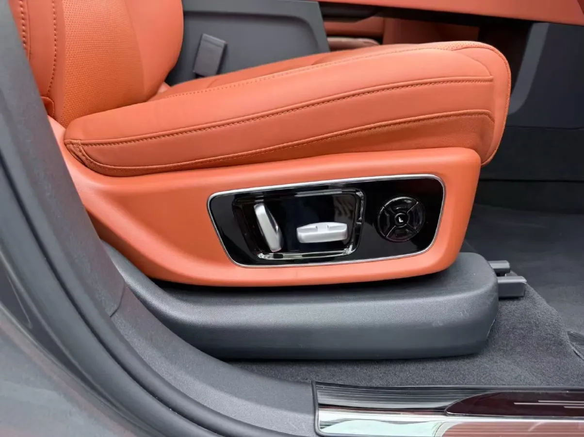 2022 Li L9 Range Extended 154HP REEV 42.6KWH,autocango,china used car exporter,china ev exporter,chinese used car exporter,chinese used ev exporter