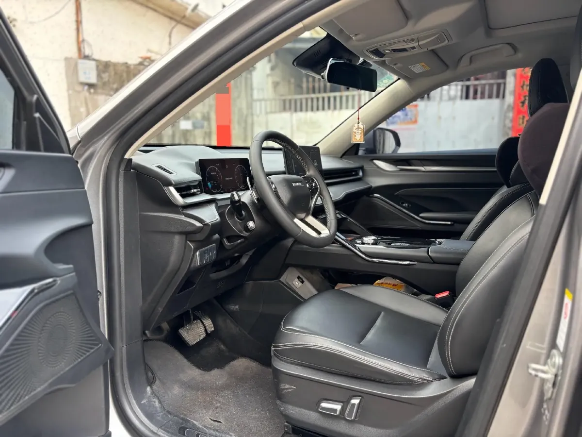 2021 Haval H6 1.5T 169HP L4 7DCT,autocango,china used car exporter,china ev exporter,chinese used car exporter,chinese used ev exporter