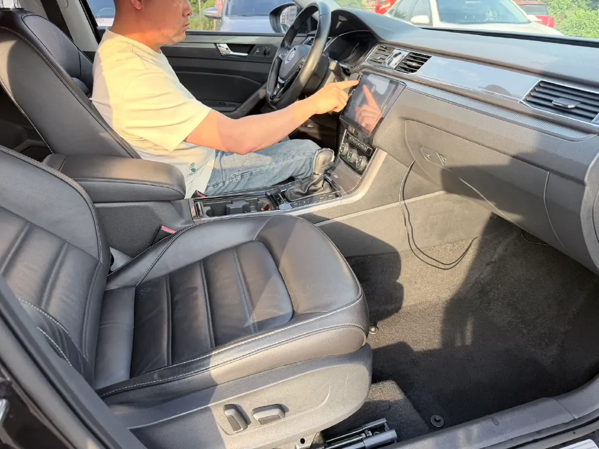 2017 Volkswagen Passat 1.8T 180HP L4 7DCT,autocango,china used car exporter,china ev exporter,chinese used car exporter,chinese used ev exporter