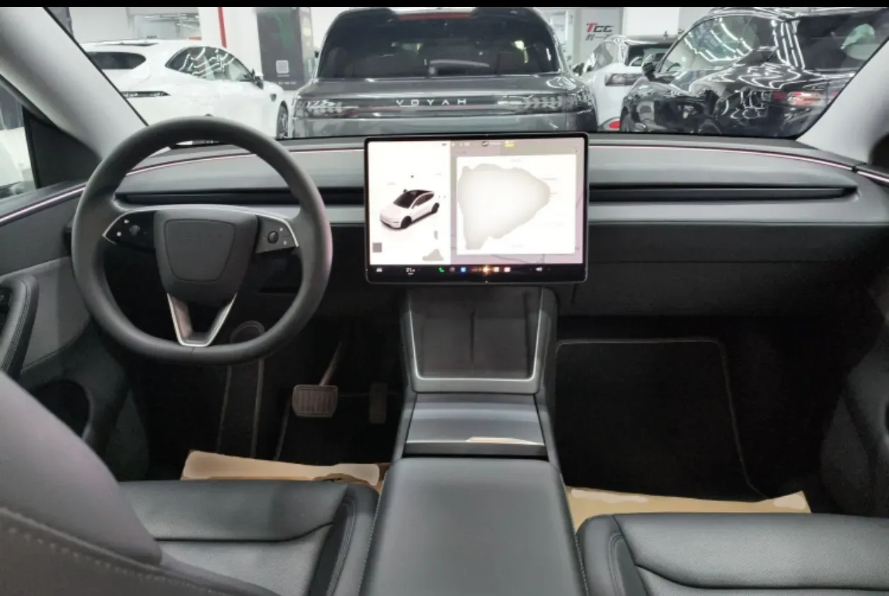 2025 Tesla Model Y BEV 62.5KWH,autocango,china used car exporter,china ev exporter,chinese used car exporter,chinese used ev exporter