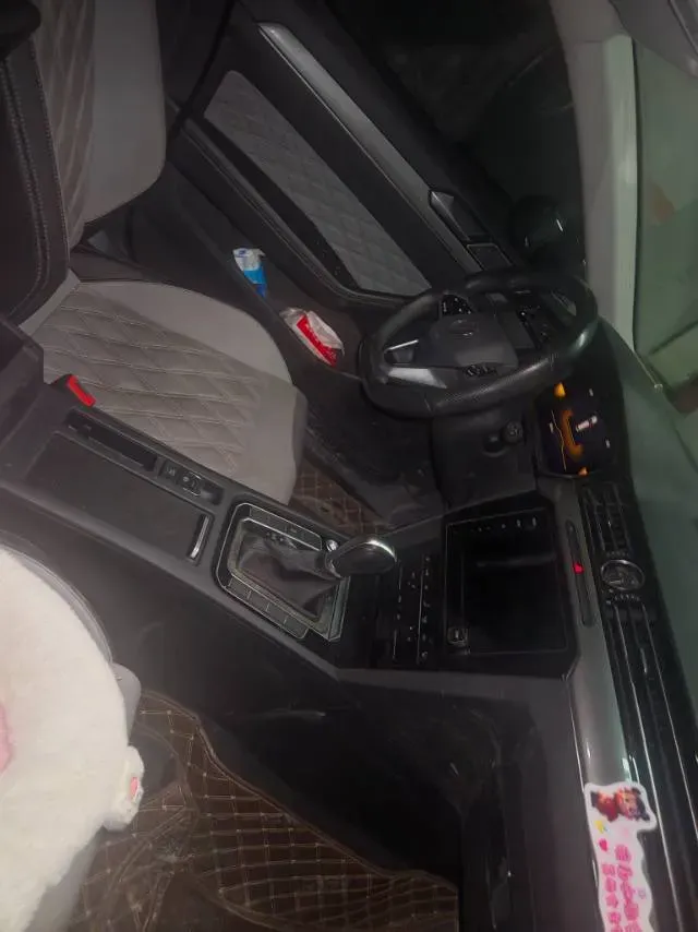 2023 Volkswagen Magotan 2.0T 186HP L4 7DCT,autocango,china used car exporter,china ev exporter,chinese used car exporter,chinese used ev exporter