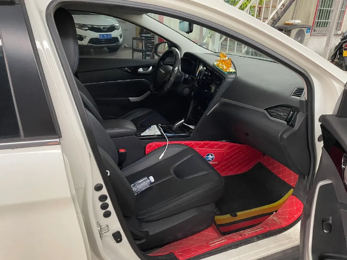 2023 Venucia D60 EV BEV 47KWH,autocango,china used car exporter,china ev exporter,chinese used car exporter,chinese used ev exporter