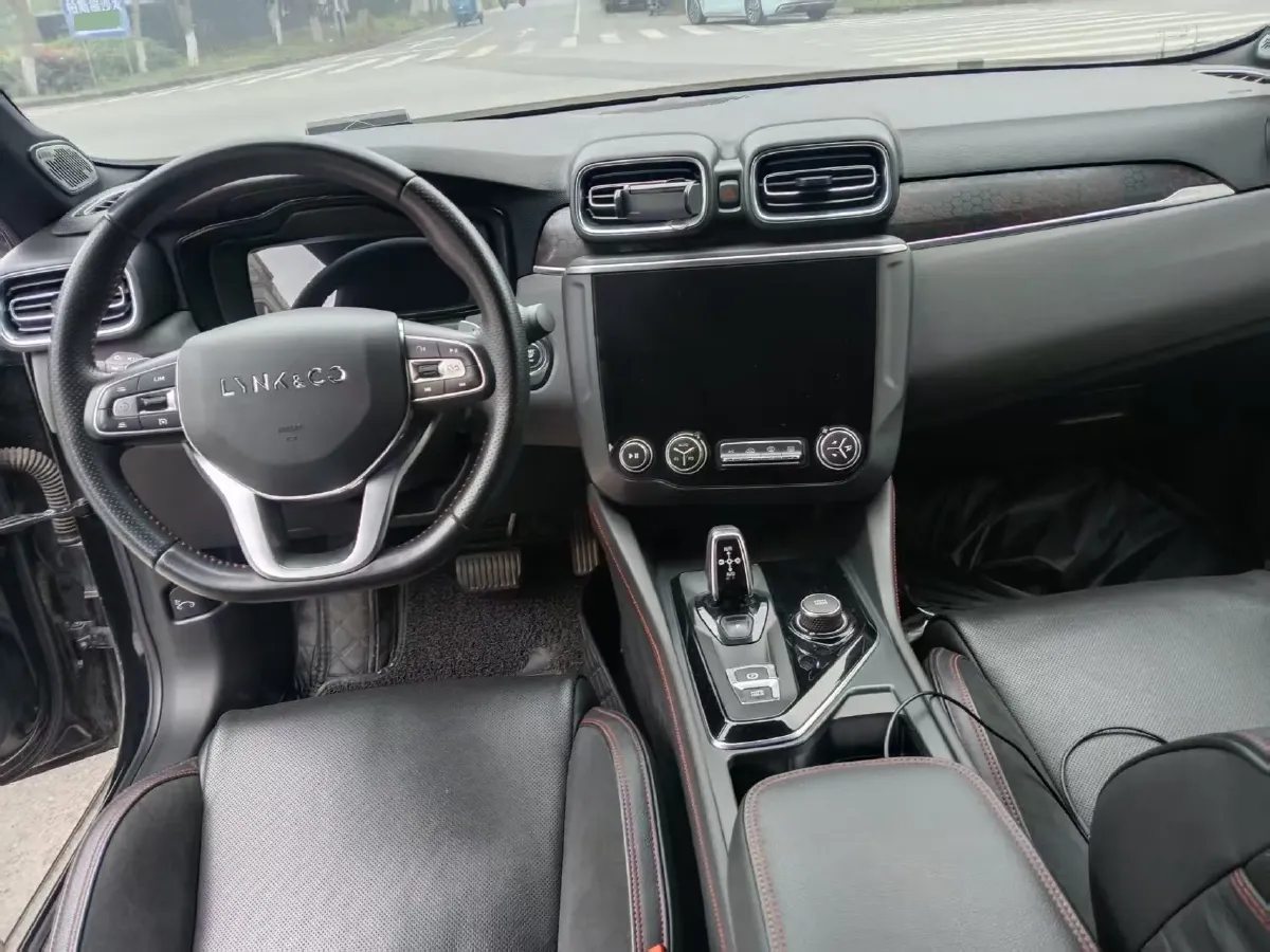 2018 Toyota C-HR 2.0L 171HP L4 CVT,autocango,china used car exporter,china ev exporter,chinese used car exporter,chinese used ev exporter