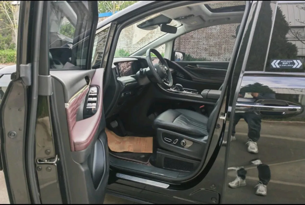 2024 GAC Trumpchi M8 2.0T 190HP L4 2DHT Hybrid,autocango,china used car exporter,china ev exporter,chinese used car exporter,chinese used ev exporter