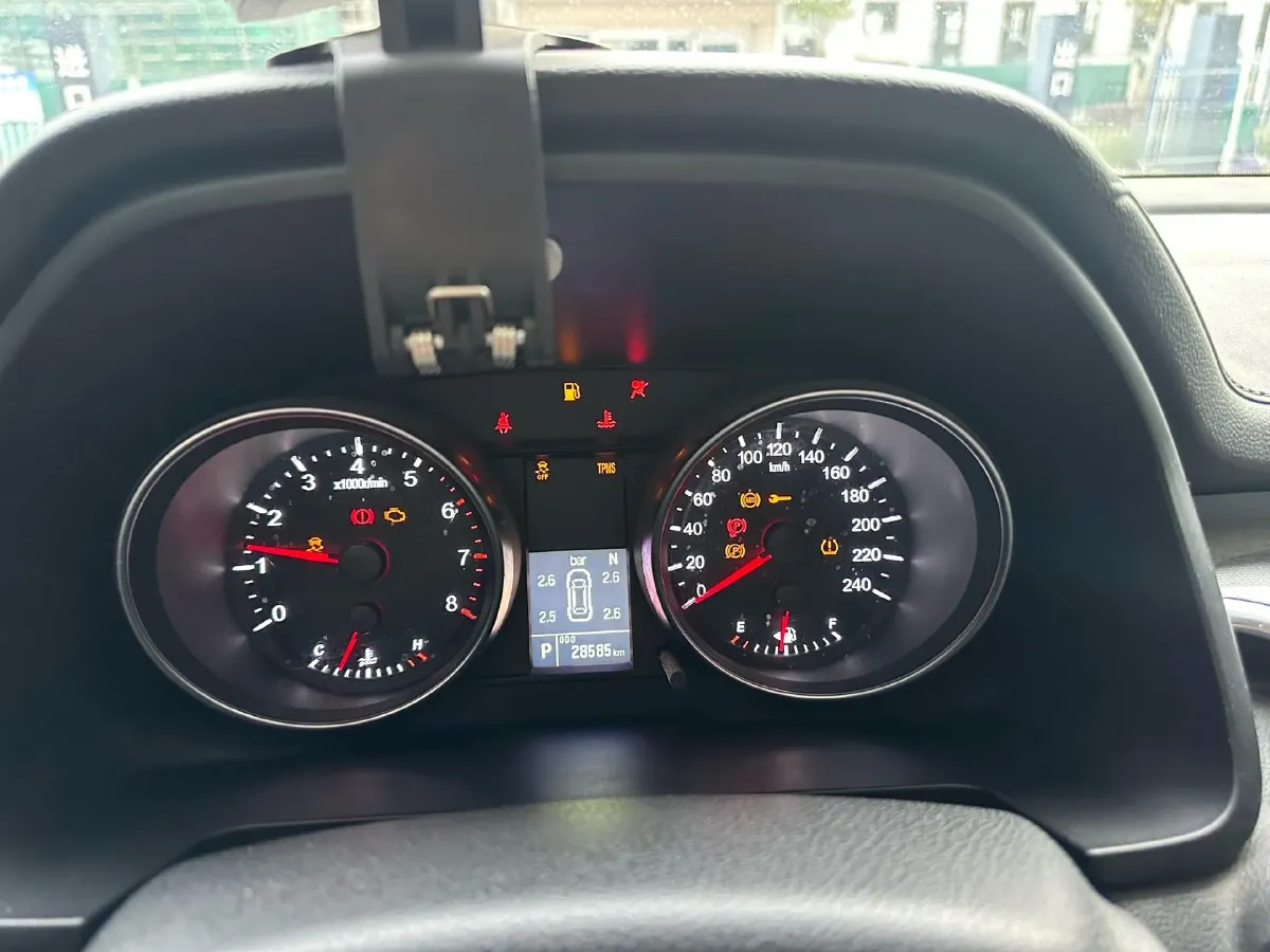 2021 Haval M6 1.5T 150HP L4 7DCT,autocango,china used car exporter,china ev exporter,chinese used car exporter,chinese used ev exporter