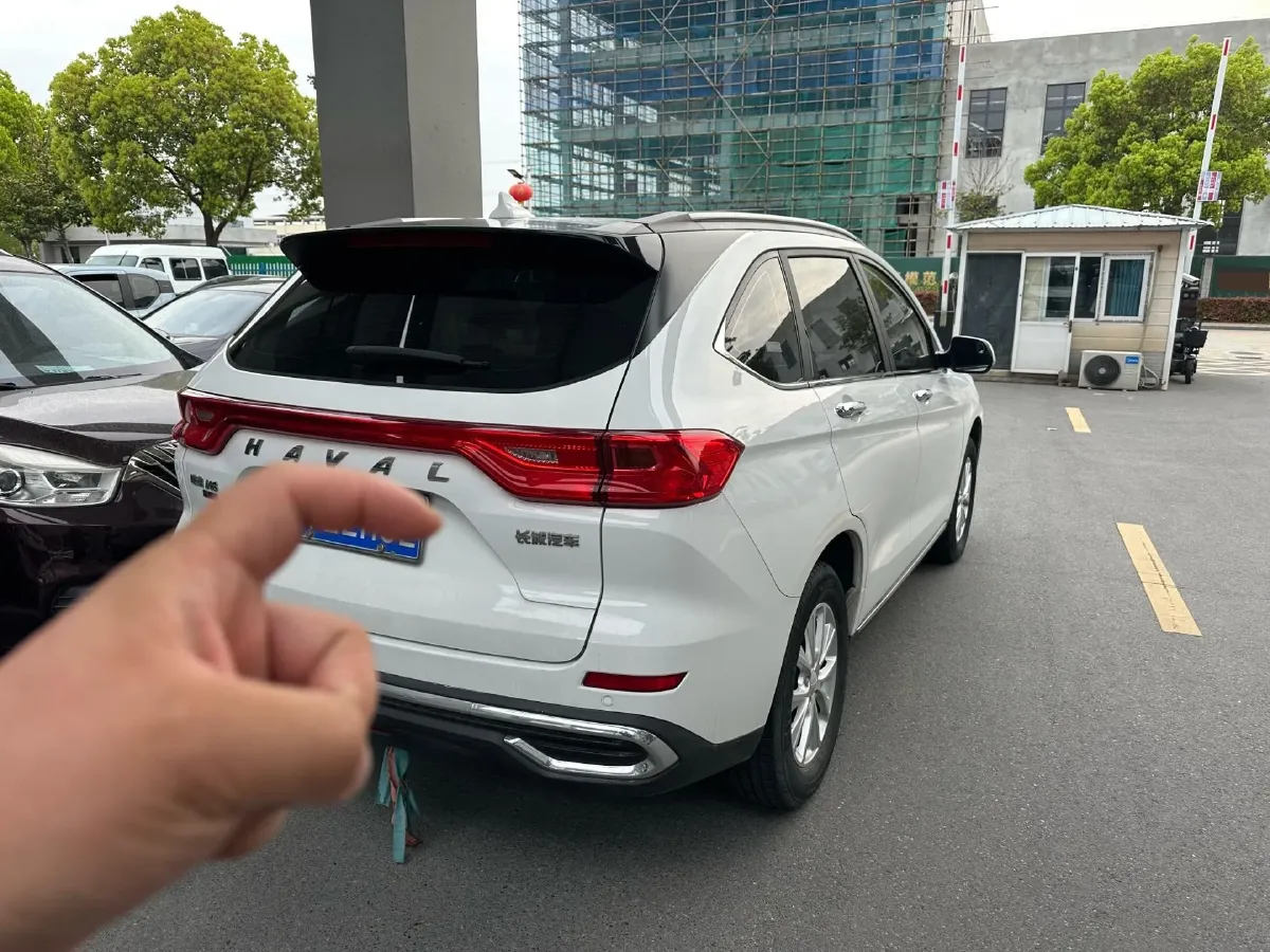 2021 Haval M6 1.5T 150HP L4 7DCT,autocango,china used car exporter,china ev exporter,chinese used car exporter,chinese used ev exporter