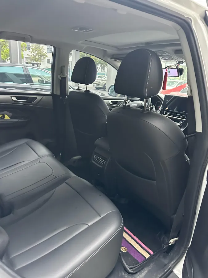 2021 Haval M6 1.5T 150HP L4 7DCT,autocango,china used car exporter,china ev exporter,chinese used car exporter,chinese used ev exporter