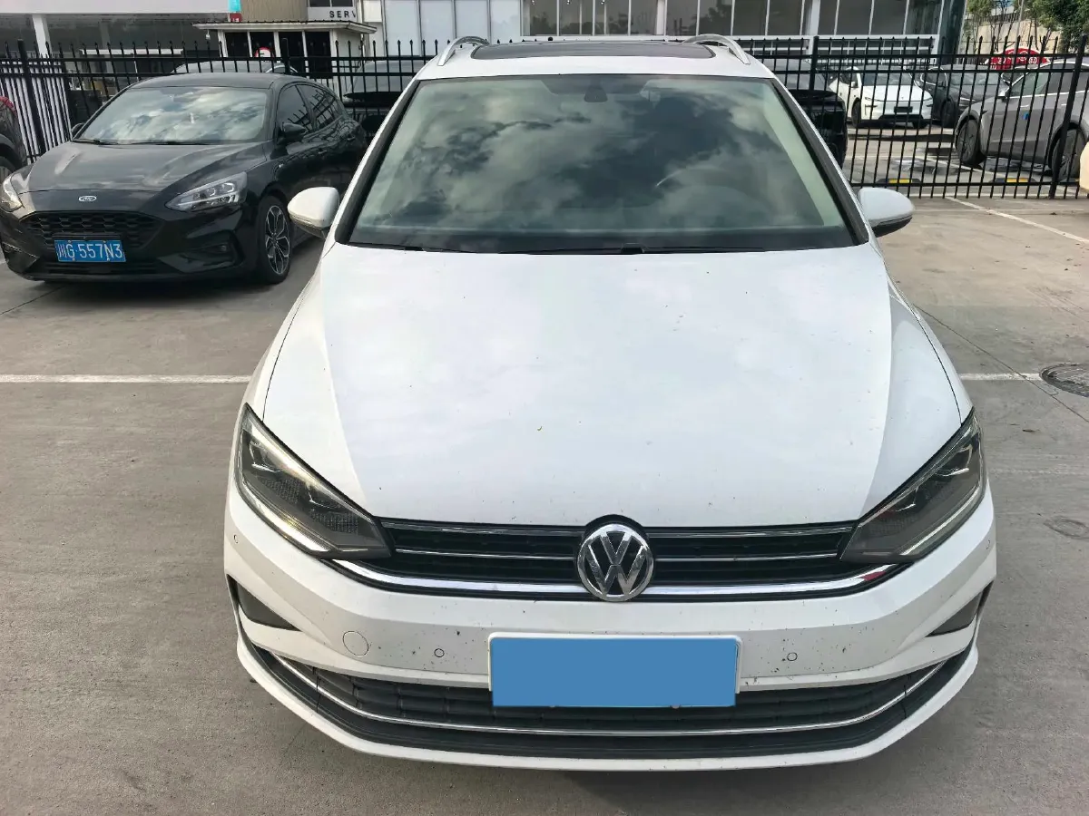 2019 Volkswagen Golf Sportsvan 1.4T 150HP L4 7DCT,autocango,china used car exporter,china ev exporter,chinese used car exporter,chinese used ev exporter