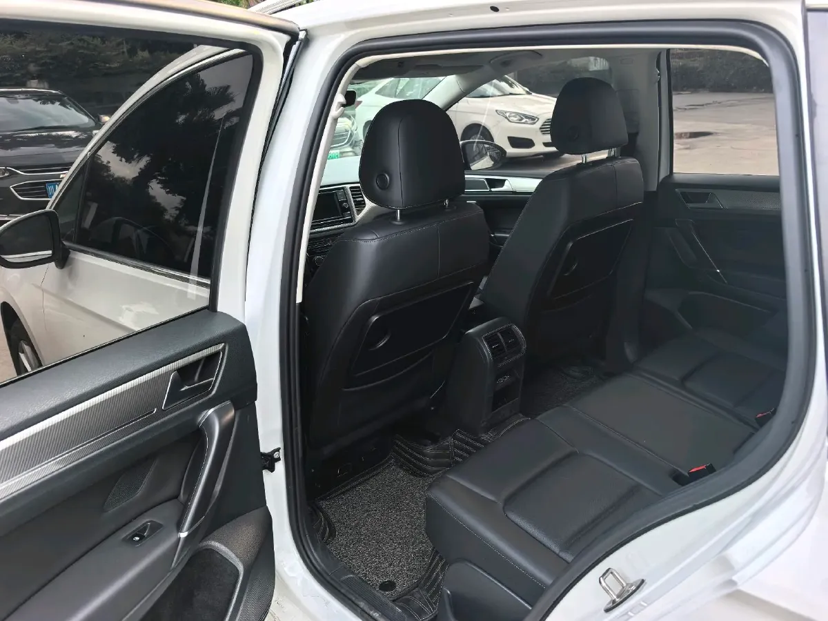 2019 Volkswagen Golf Sportsvan 1.4T 150HP L4 7DCT,autocango,china used car exporter,china ev exporter,chinese used car exporter,chinese used ev exporter