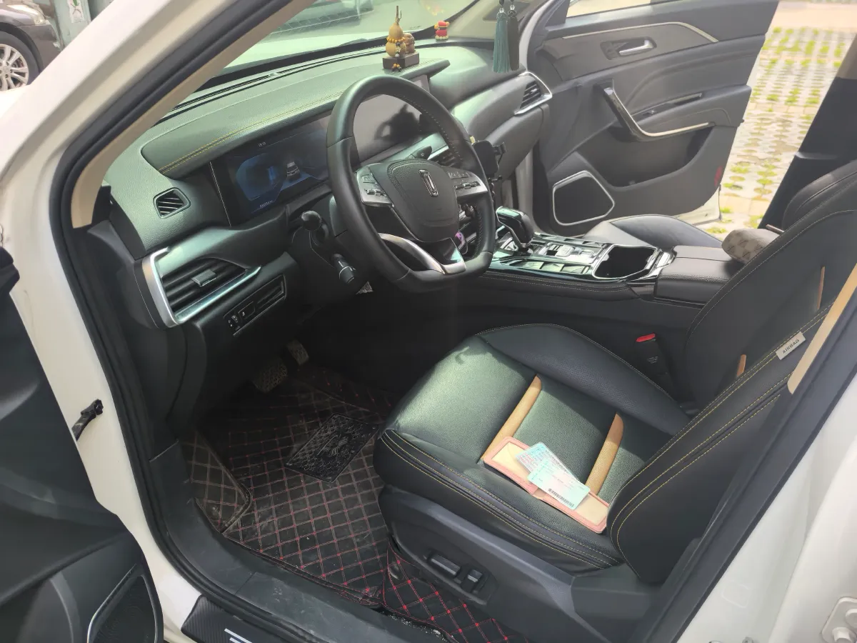 2020 Bestune T77 1.5T 169HP L4 7DCT,autocango,china used car exporter,china ev exporter,chinese used car exporter,chinese used ev exporter