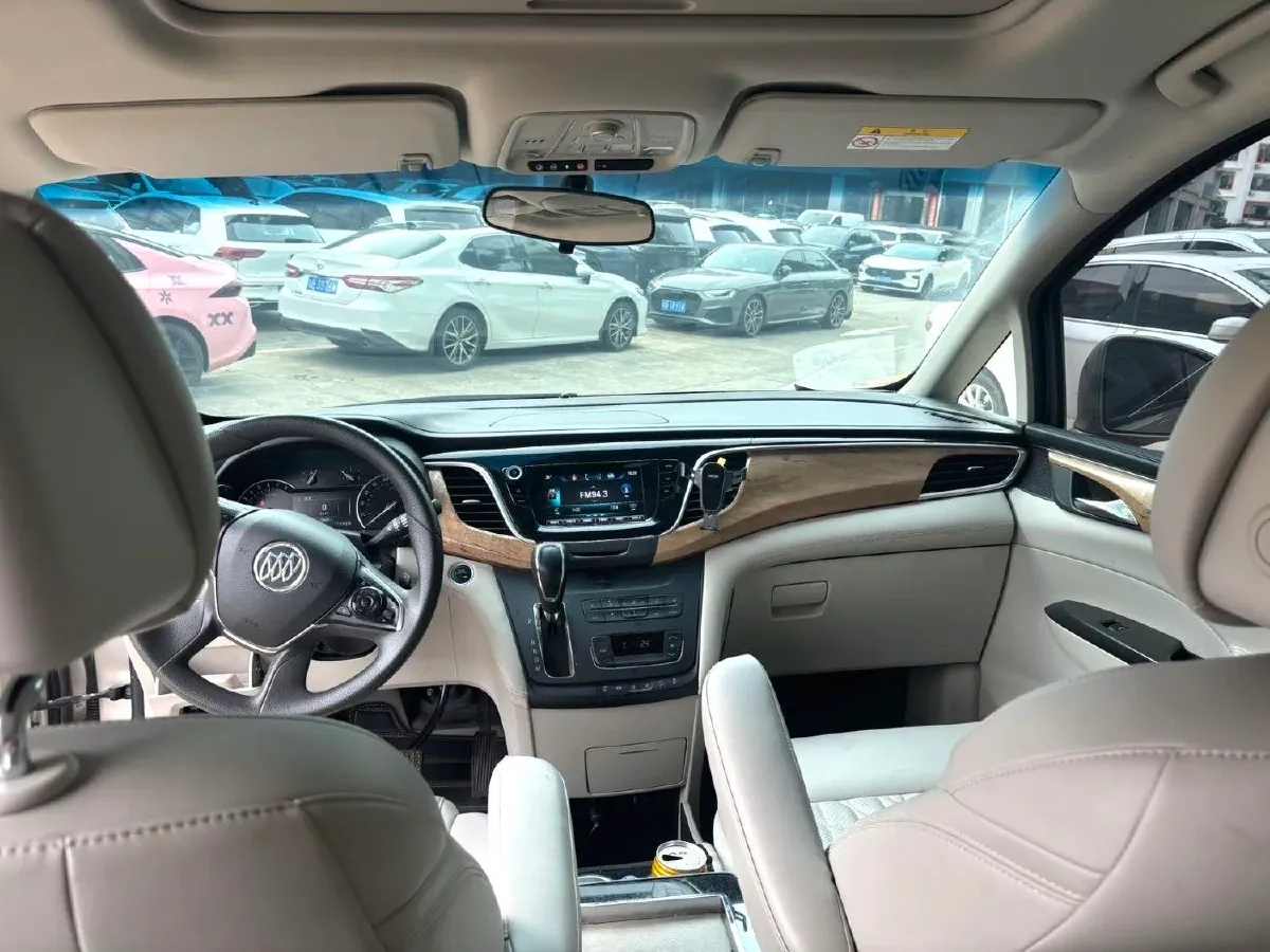 2018 Buick GL8 2.0T 260HP L4 6AT,autocango,china used car exporter,china ev exporter,chinese used car exporter,chinese used ev exporter