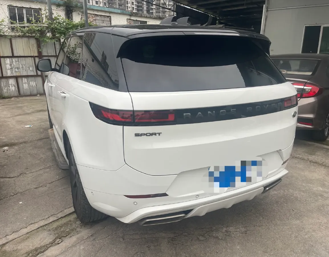 2024 Land Rover Range Rover Sport 3.0T 400HP L6 8AT,autocango,china used car exporter,china ev exporter,chinese used car exporter,chinese used ev exporter