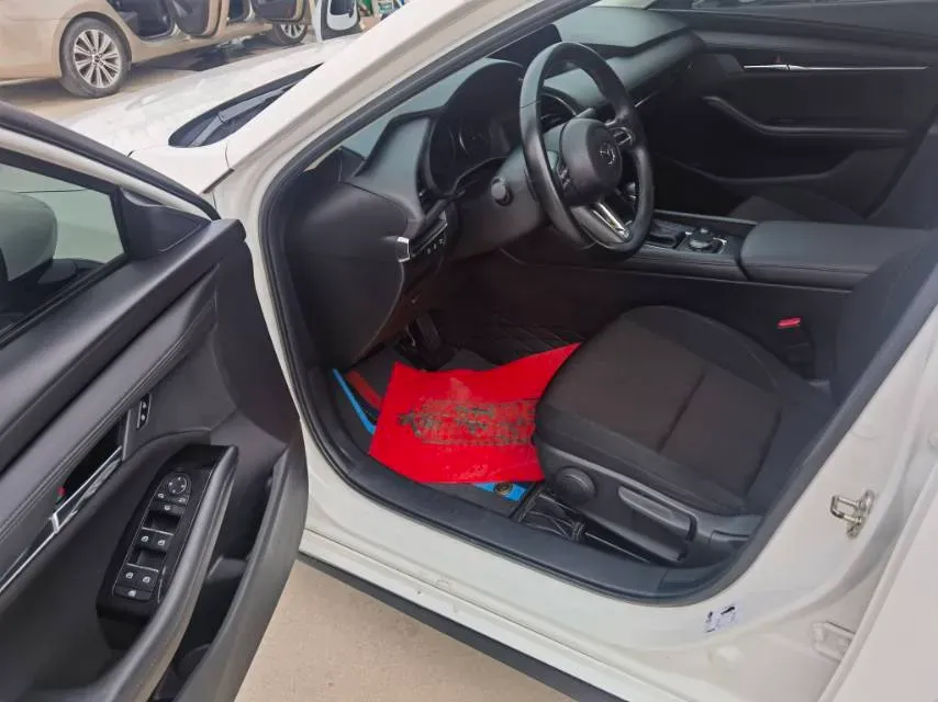 2021 Mazda 3 Axela 2.0L 158HP L4 6AT,autocango,china used car exporter,china ev exporter,chinese used car exporter,chinese used ev exporter