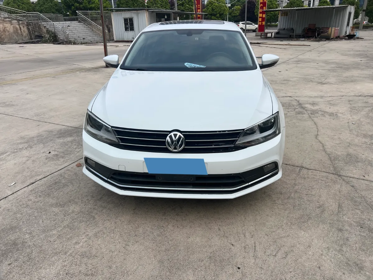 2017 Volkswagen Sagitar 1.6L 110HP L4 5MT,autocango,china used car exporter,china ev exporter,chinese used car exporter,chinese used ev exporter