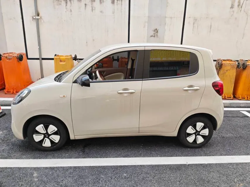 2025 WuLing HongGuang MINI EV BEV 16.2KWH,autocango,china used car exporter,china ev exporter,chinese used car exporter,chinese used ev exporter