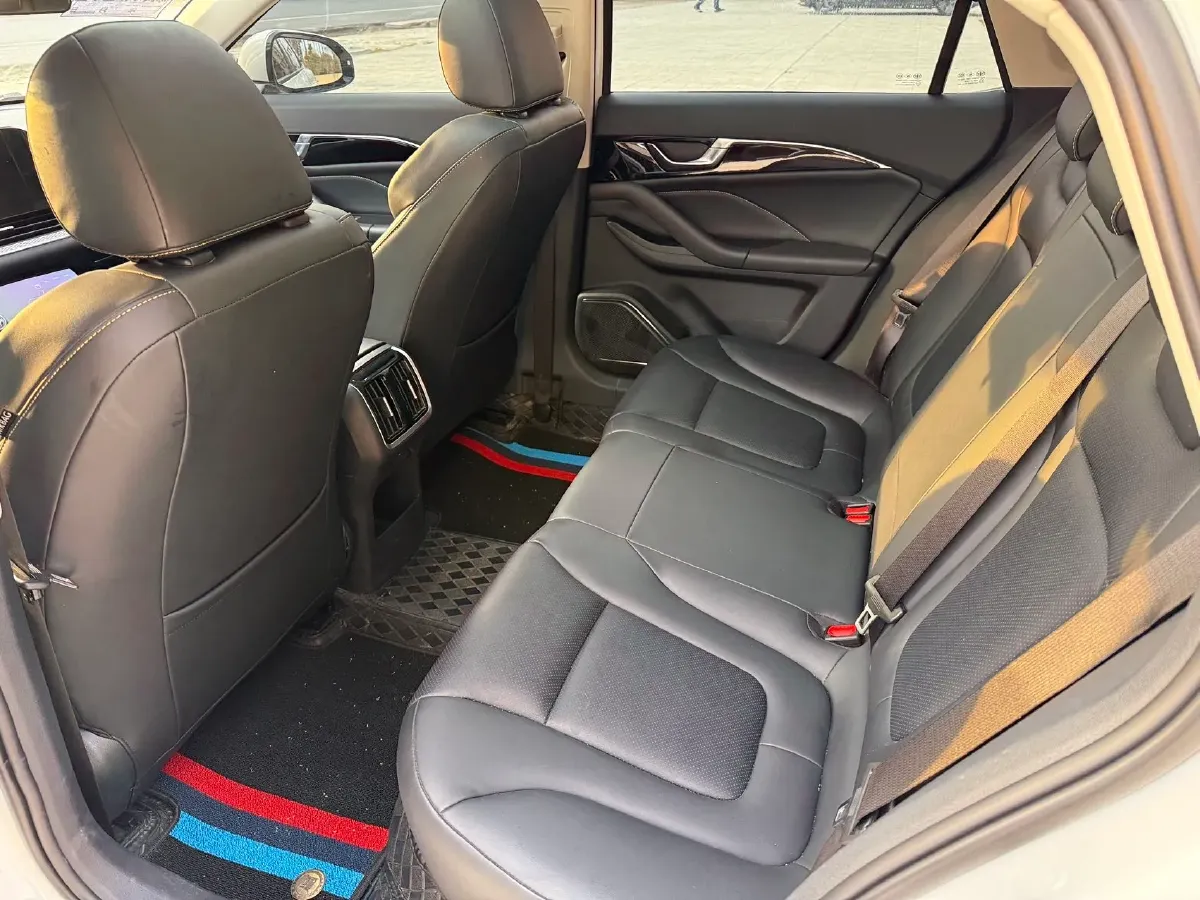 2023 Bestune B70 1.5T 169HP L4 7DCT,autocango,china used car exporter,china ev exporter,chinese used car exporter,chinese used ev exporter