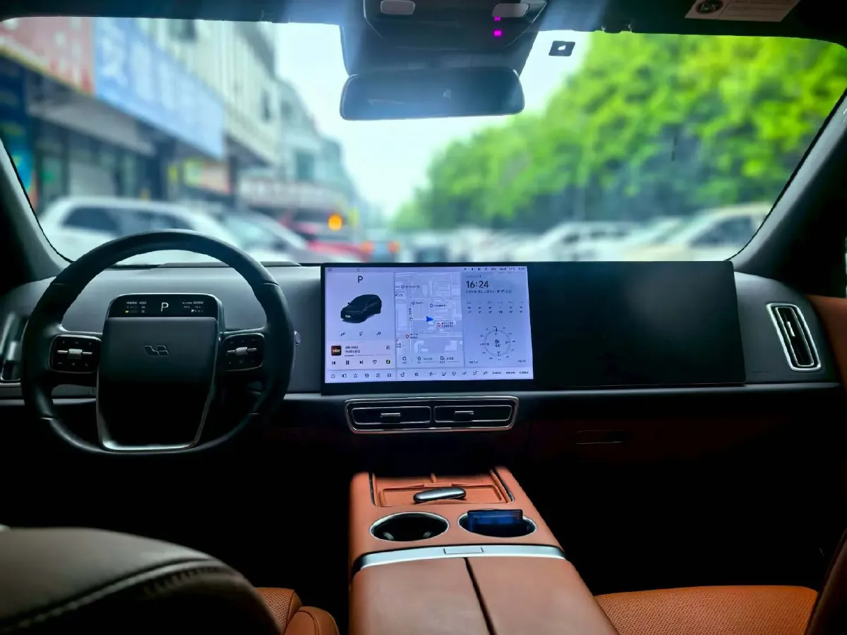 2024 Li L6 Range Extended 154HP L4 REEV 36.8KWH,autocango,china used car exporter,china ev exporter,chinese used car exporter,chinese used ev exporter