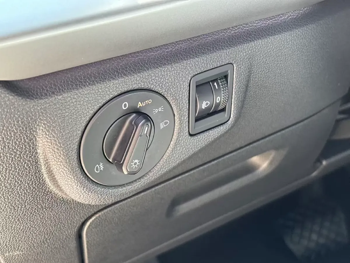 2023 Volkswagen Lavida 1.5T 160HP L4 7DCT,autocango,china used car exporter,china ev exporter,chinese used car exporter,chinese used ev exporter