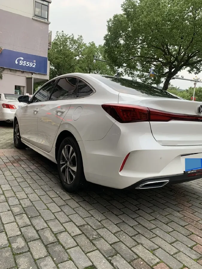 2022 ChangAn Eado 1.4T 160HP L4 7DCT,autocango,china used car exporter,china ev exporter,chinese used car exporter,chinese used ev exporter