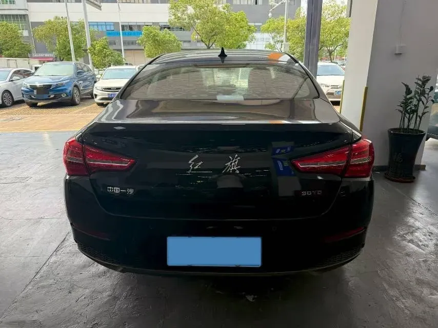 2020 HongQi H5 1.5T 169HP L4 7DCT,autocango,china used car exporter,china ev exporter,chinese used car exporter,chinese used ev exporter