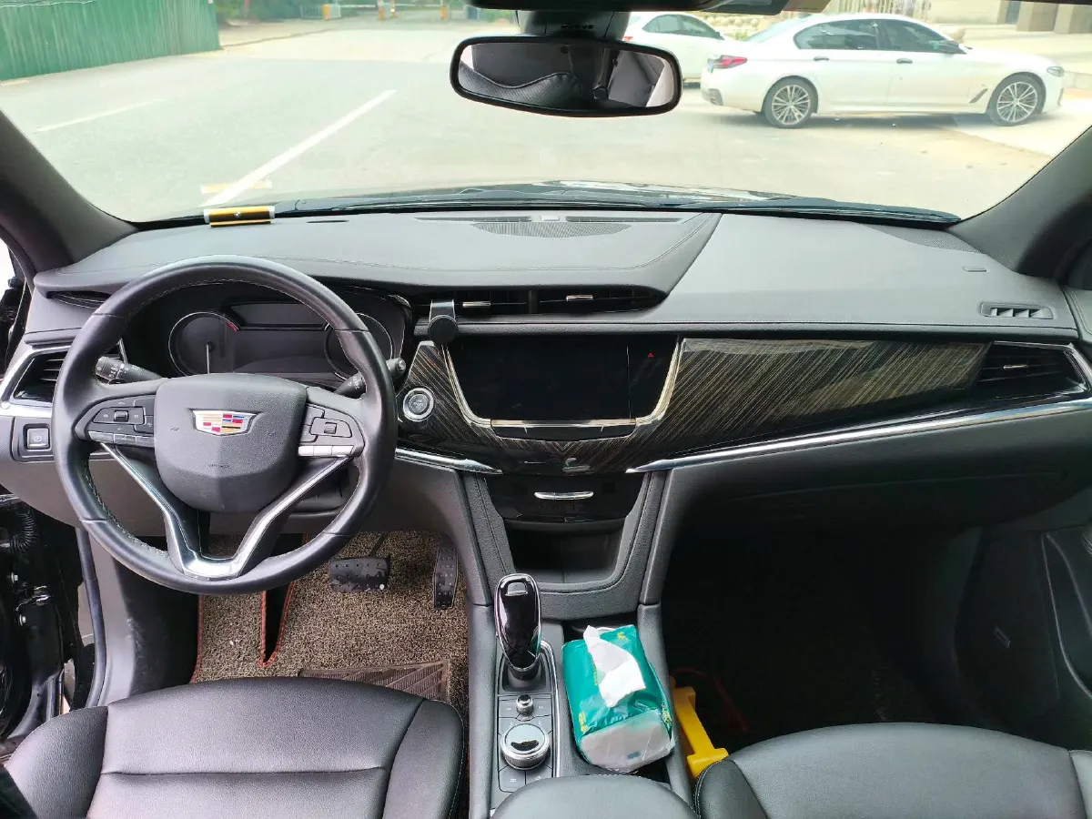 2022 Cadillac XT6 2.0T 237HP L4 9AT,autocango,china used car exporter,china ev exporter,chinese used car exporter,chinese used ev exporter