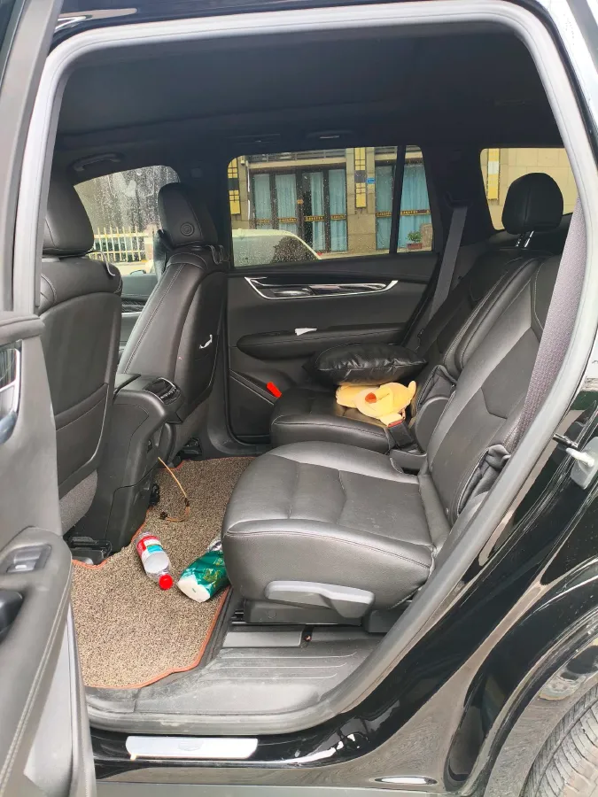 2022 Cadillac XT6 2.0T 237HP L4 9AT,autocango,china used car exporter,china ev exporter,chinese used car exporter,chinese used ev exporter