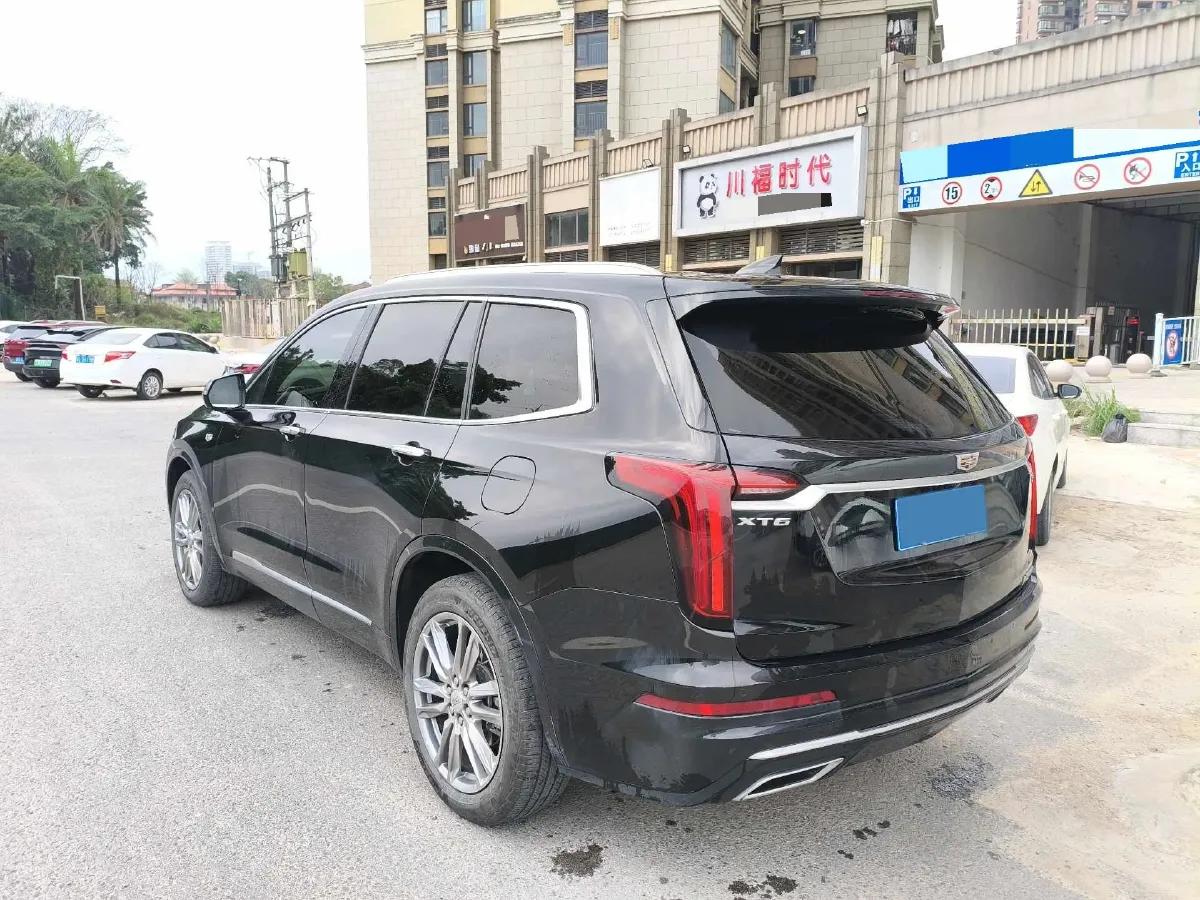 2022 Cadillac XT6 2.0T 237HP L4 9AT,autocango,china used car exporter,china ev exporter,chinese used car exporter,chinese used ev exporter
