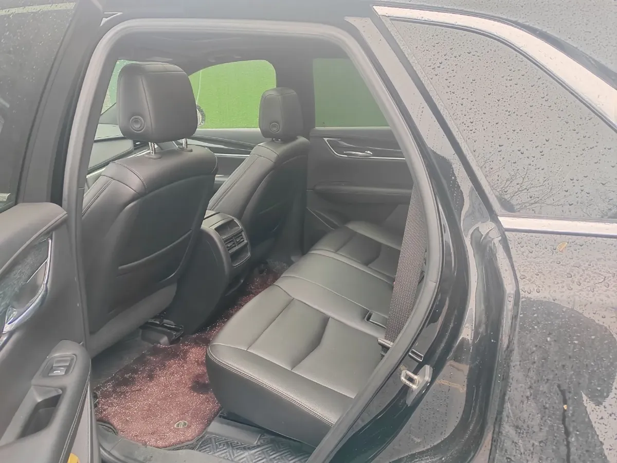 2021 Cadillac XT5 2.0T 237HP L4 9AT,autocango,china used car exporter,china ev exporter,chinese used car exporter,chinese used ev exporter