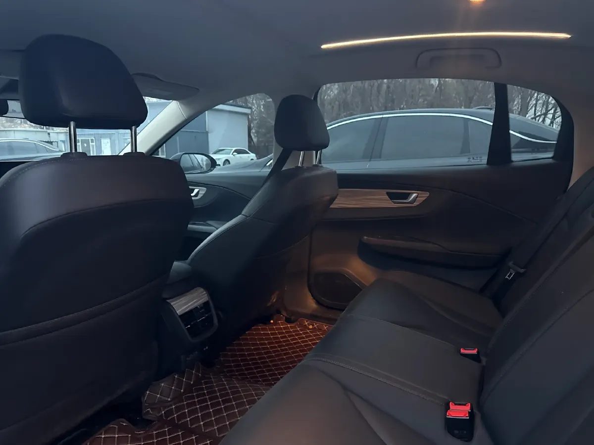 2024 HongQi E-QM5 BEV 72KWH,autocango,china used car exporter,china ev exporter,chinese used car exporter,chinese used ev exporter