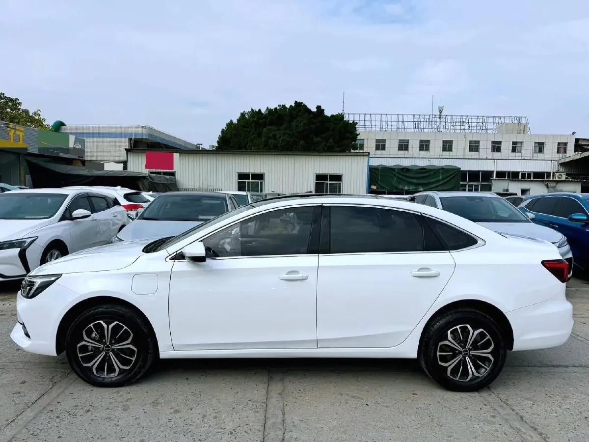 2022 Roewe RX5 eMAX 1.5T 169HP L4 AMT PHEV 16.6KWH,autocango,china used car exporter,china ev exporter,chinese used car exporter,chinese used ev exporter