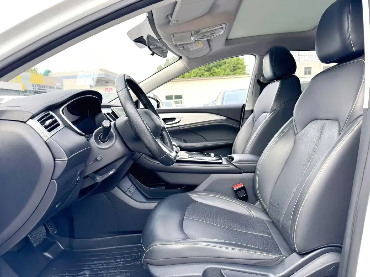 2022 Roewe RX5 eMAX 1.5T 169HP L4 AMT PHEV 16.6KWH,autocango,china used car exporter,china ev exporter,chinese used car exporter,chinese used ev exporter